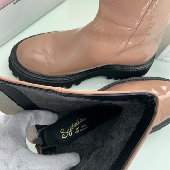SEYCHELLES LAST CHANCE BOOT IN TAN PATENT LEATHER - Picture 5 of 6
